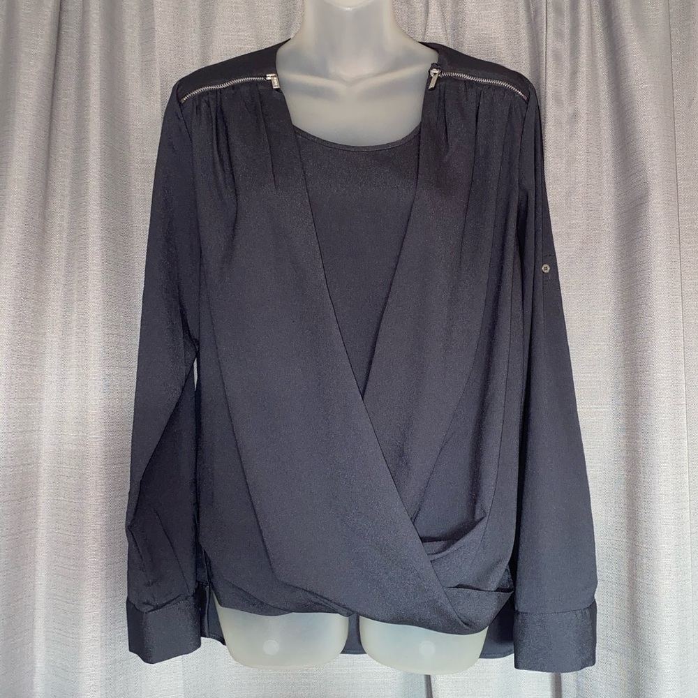 CALVIN KLEIN🤍LONG SLEEVE W/ ACCENTS